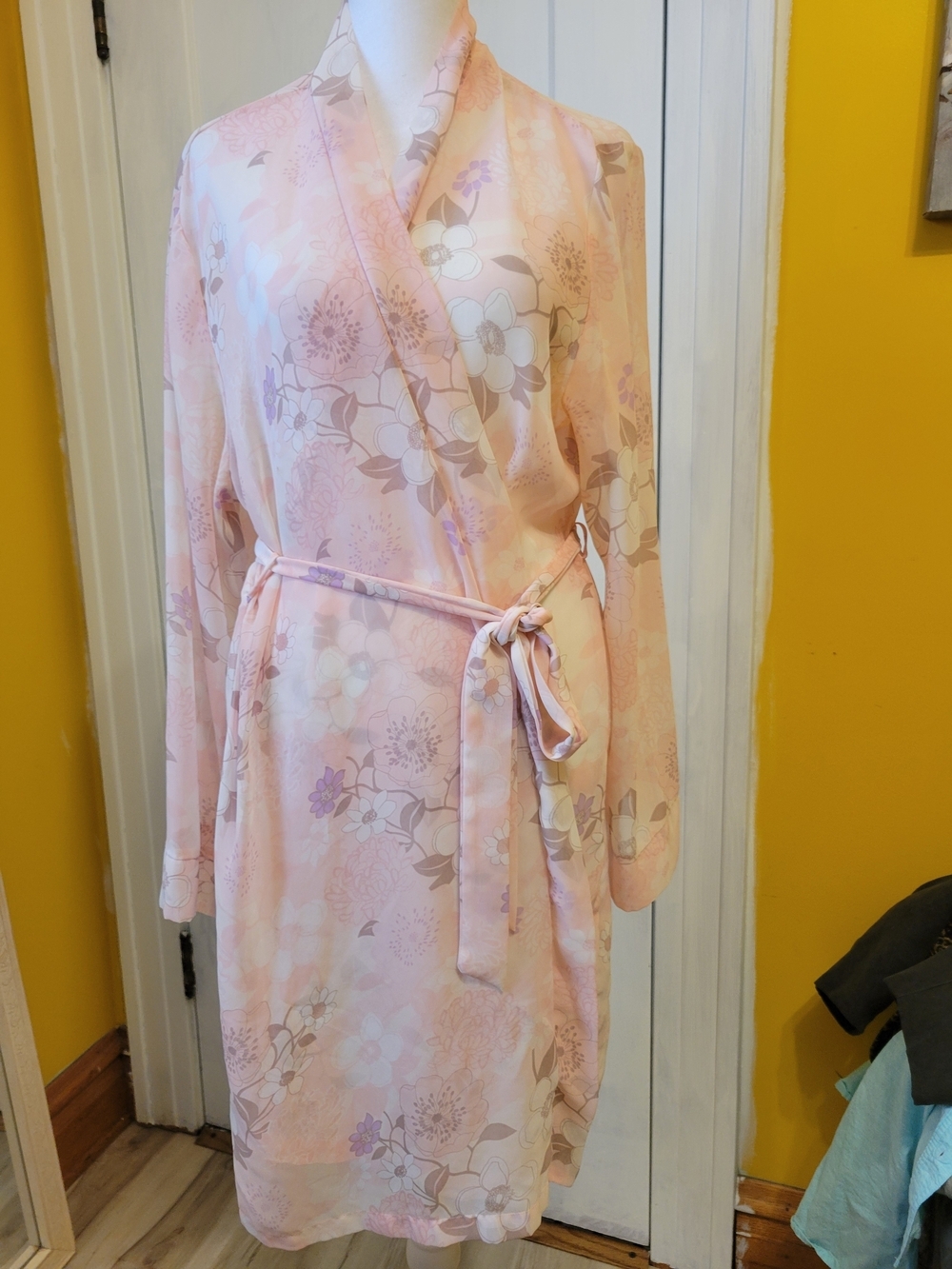 Intimo Pink Floral Wrap Robe
